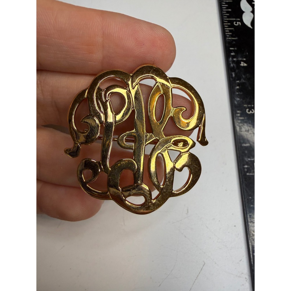 Gold Tone Script Monogram Brooch Pin Pendant Openwork Circular Design
